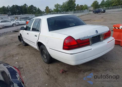 2003 Mercury Grand Marquis Gs z USA, uszkodzony, nr VIN 2MEFM74W33X669048